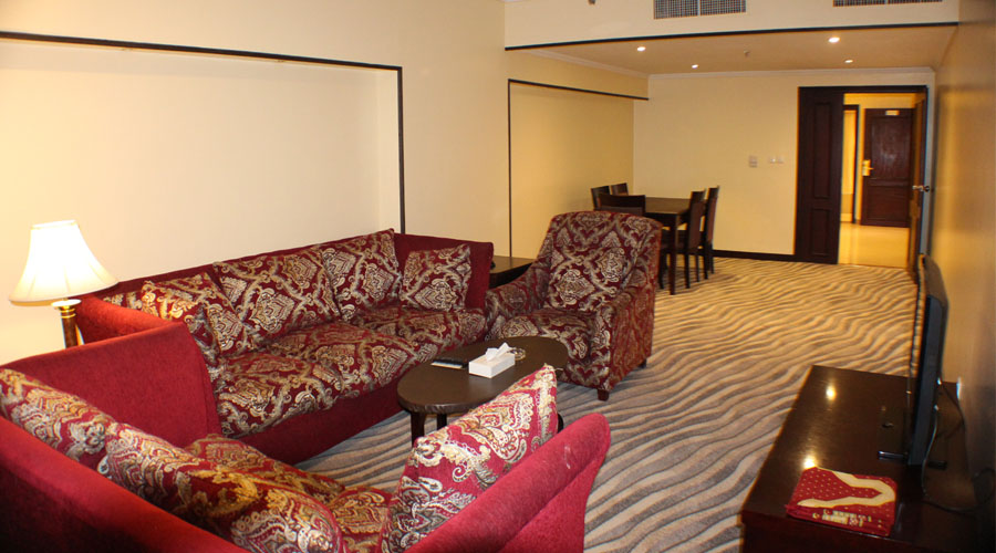 Five-Bedroom Suite with 02 Bathrooms